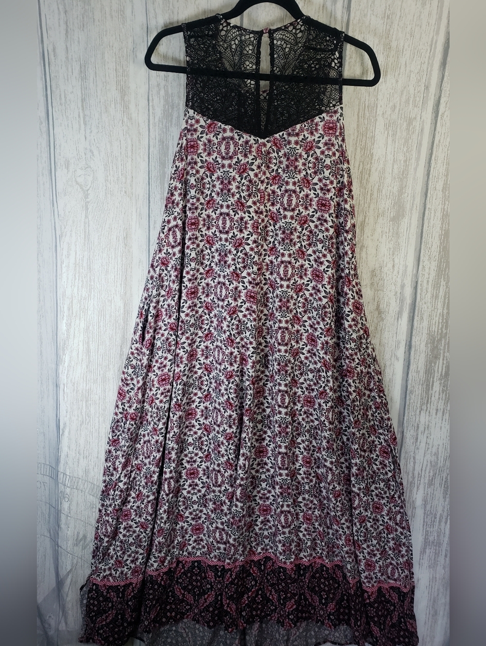 Torrid Pink Floral Full Maxi Skirt Black Lace Yoke & Trim Sz 00 M/L Whimsigoth
